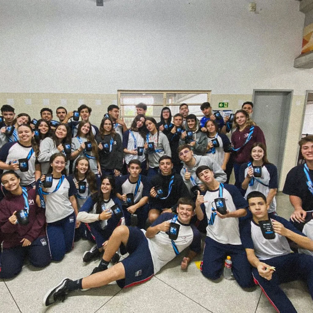 8-IMAGEM-TURMA.webp